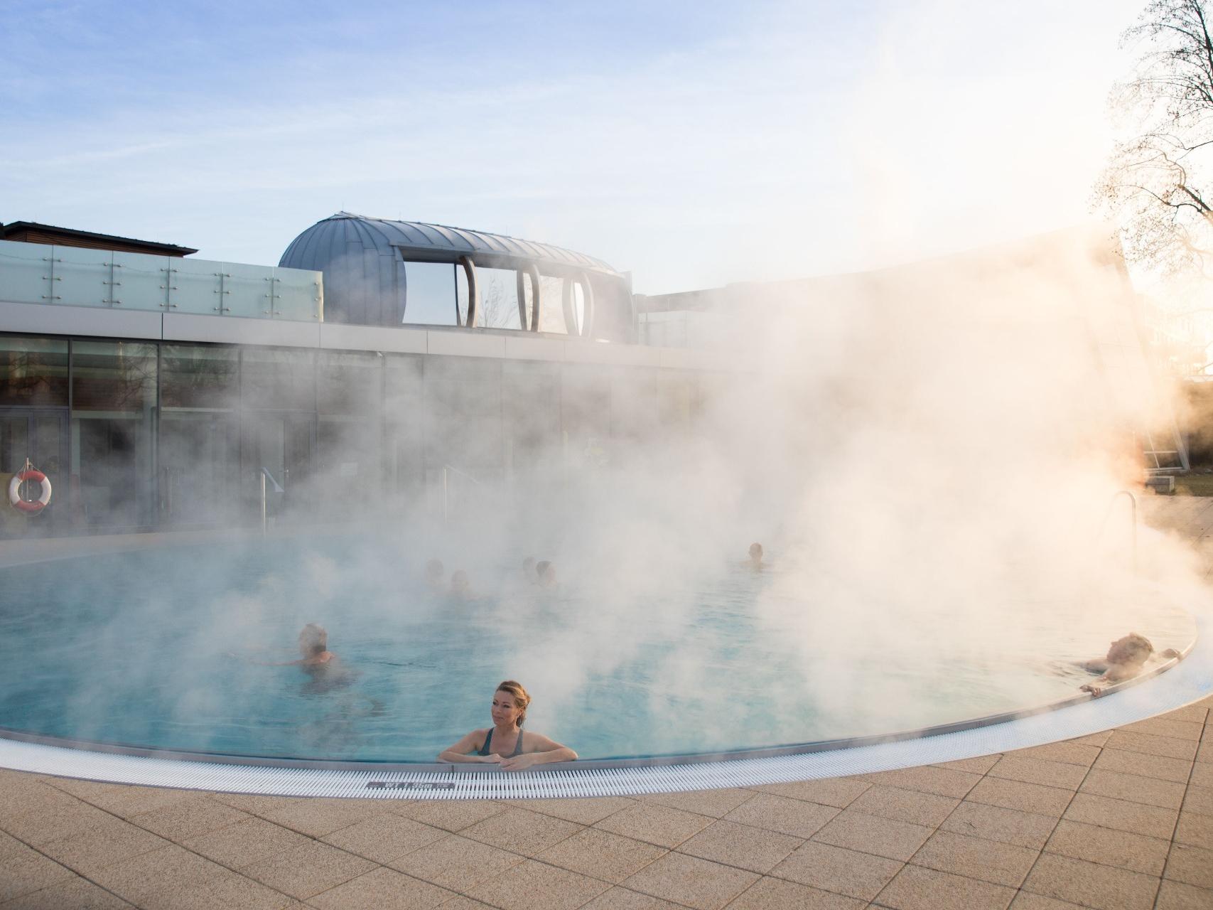 Das Außenbecken im Soleo Freizeitbad wird wieder geöffnet