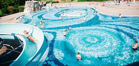 Freibad Gesundbrunnen Heilbronn Rutsche und Außenbecken